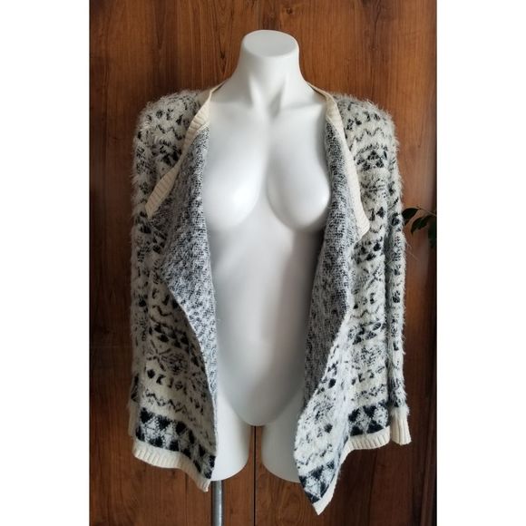 Cirana Aztec Western Pattern Cardigan - Picture 2 of 7